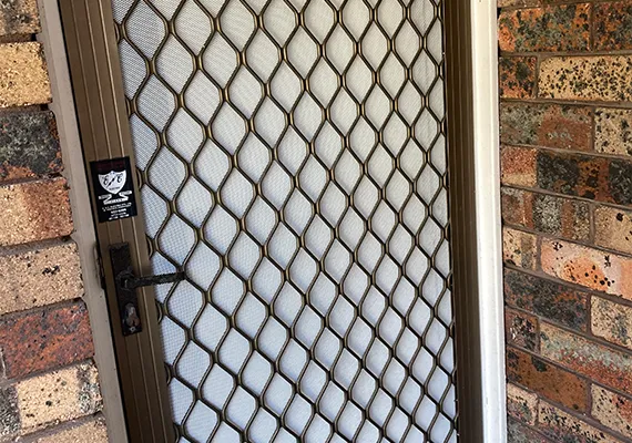ALumiGlaze Screens