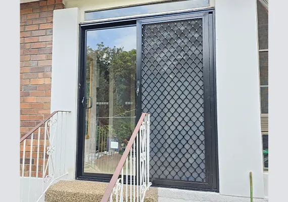 ALumiGlaze Screens